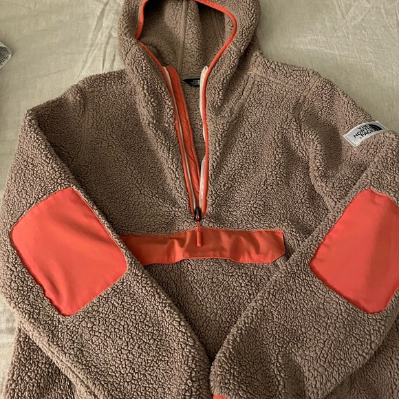 The North Face Jackets & Blazers - The North Face sweatshirt